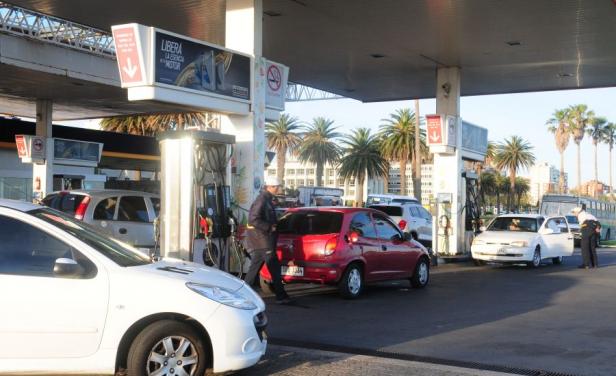 Sin combustibles en estaciones de servicio hasta el miércoles.