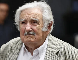 Según expresidente Mujica, depende de un factor que Milei termine su presidencia.