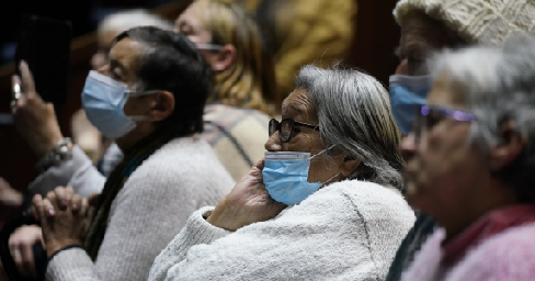 Jubilados consideran insuficiente la canasta de fin de año y el ajuste de enero.