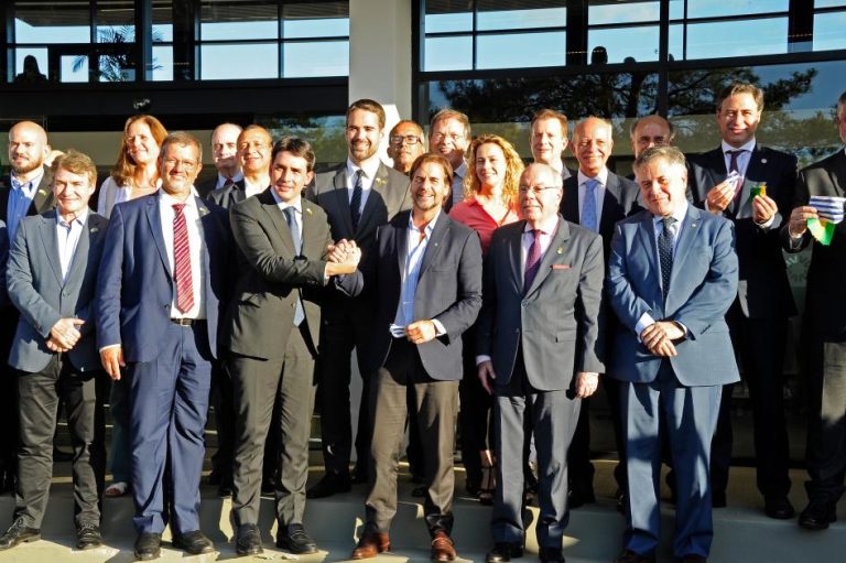 Gobierno inauguró en Rivera el primer aeropuerto binacional de América Latina