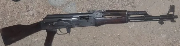 Policías incautaron una AK-47 tras persecución y tiroteo en Casavalle.