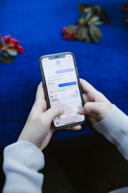 Las empresas que envíen SMS masivos de Aplicaciones a Personas (A2P) deberán utilizar números cortos identificables