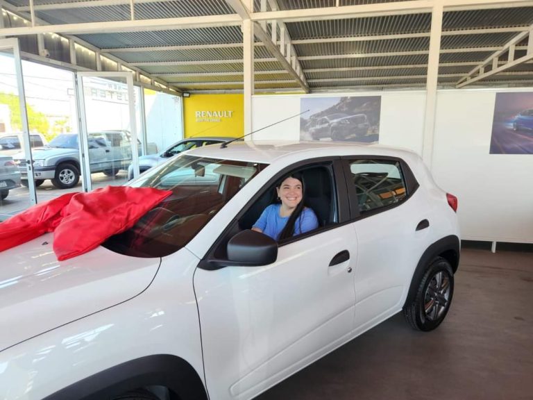 FABIANA OLIVERA RECIBIO EL GRAN PREMIO ,SE ENTREGO EL AUTO 0K DE AFT Y SUS CLUBES