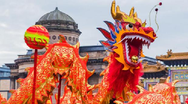 Celebraciones del Año Nuevo chino en 2024, símbolo del dragón de madera comienza 10 febrero.