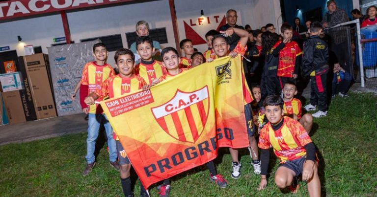 La Liga de Fútbol Infantil de Tacuarembó premió a los jugadores destacados del año 2023