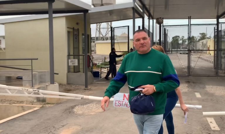 «Estoy bien; trabajando, estudiando y conducta, igual que todos los privados de libertad que están acá», apuntó.