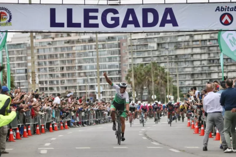 Juan Caorsi se consagró campeón de la Vuelta Ciclista del Uruguay