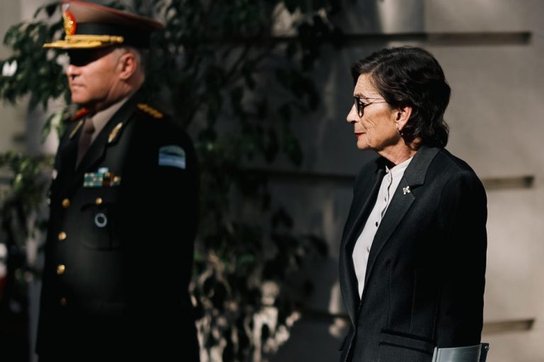 España retira a su embajadora en Buenos Aires por la crisis con Milei