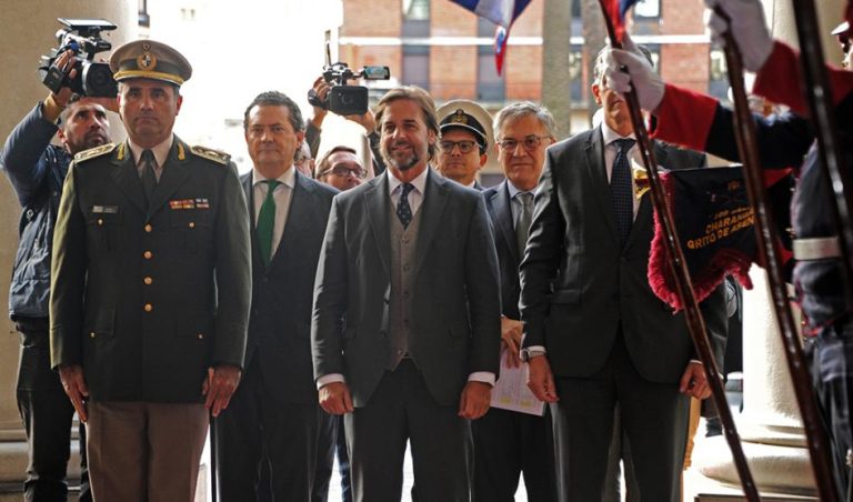 Lacalle Pou recibió cartas credenciales de diplomáticos extranjeros