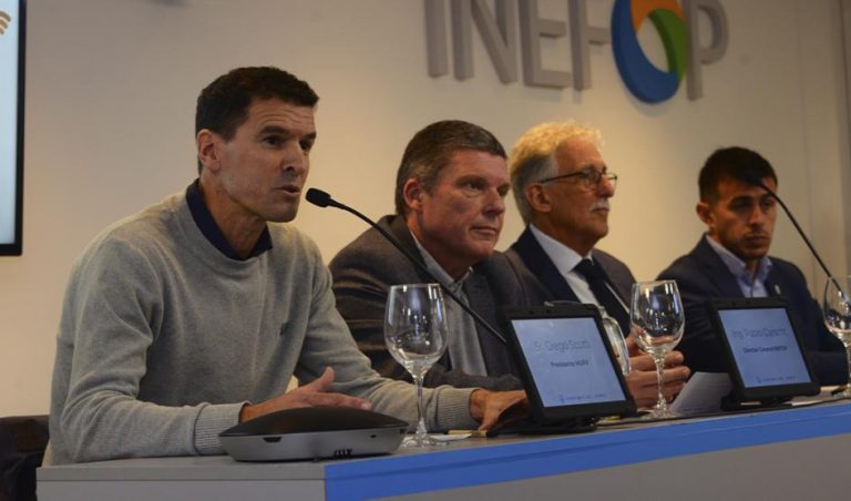 Futbolistas profesionales accederán a programa para culminar la Educación Media Superior