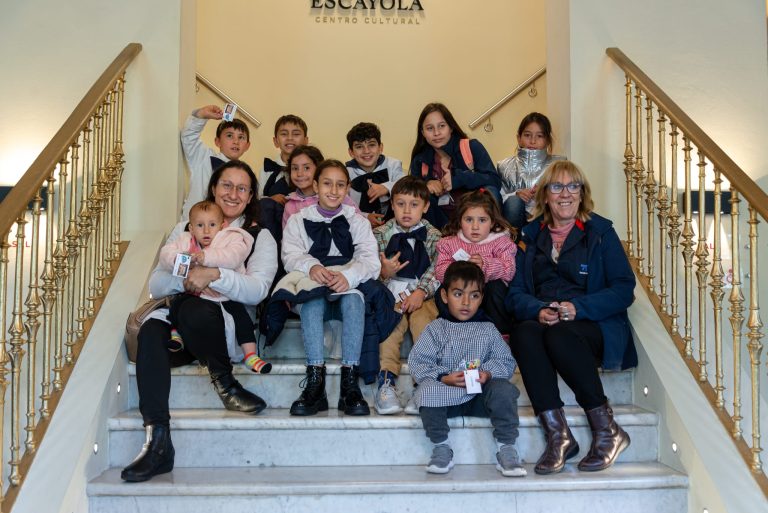 Unos 200 niños pertenecientes a escuelas rurales de Tacuarembó visitaron el Teatro Escayola