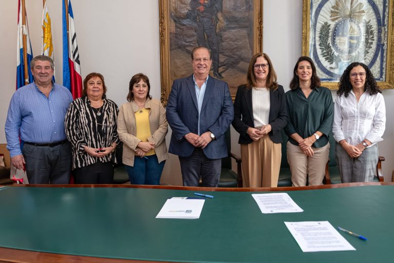 MIEM e IDT firmaron un convenio para crear una comisión que informará y dará seguimiento a los proyectos de hidrógeno verde