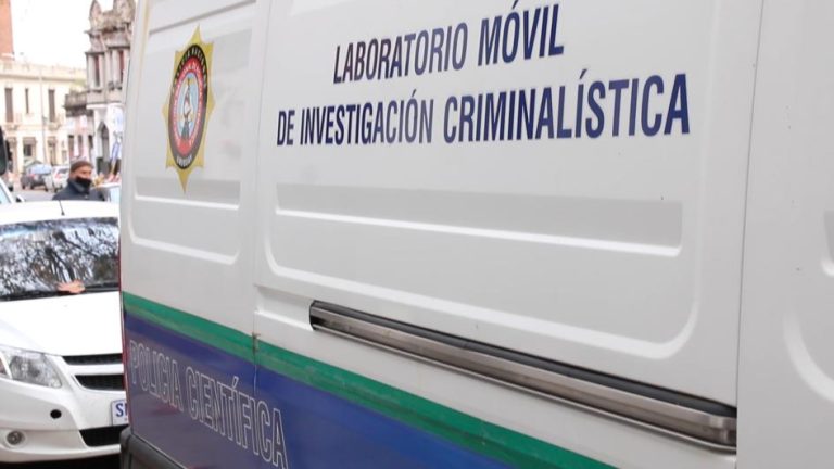 Acuerdo reparatorio para mujer que libró cheques sin fondo