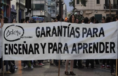 Sindicato de maestros convoca a un paro de 24 horas ,jueves 27junio en Montevideo.
