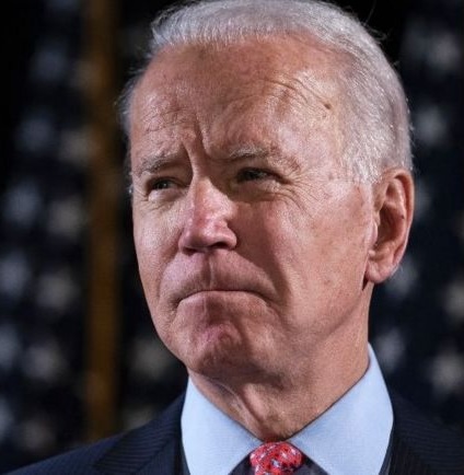EEUU,Biden renuncia  a la candidatura presidencial.