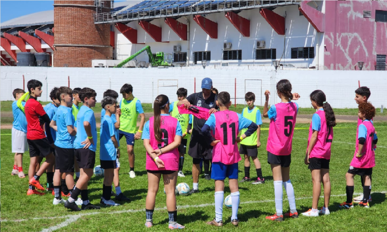 AUF Academy brindó una jornada de fútbol y formación para niños en Tacuarembó.