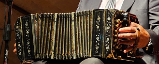 Cultura presentó los nuevos cursos de Bandoneón, Arte Telar y Guaquería.