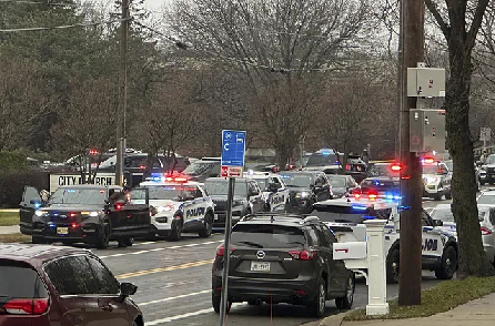Al menos tres muertos y varios heridos en un tiroteo en una escuela cristiana de Wisconsin