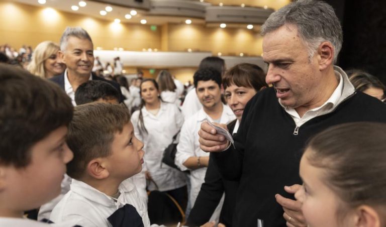 Alumnos de escuelas rurales de todo el país presenciaron obra del Ballet Nacional del Sodre
