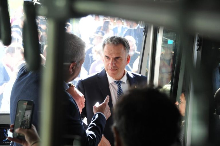Presidente Orsi asistió a presentación de ómnibus eléctricos para Canelones