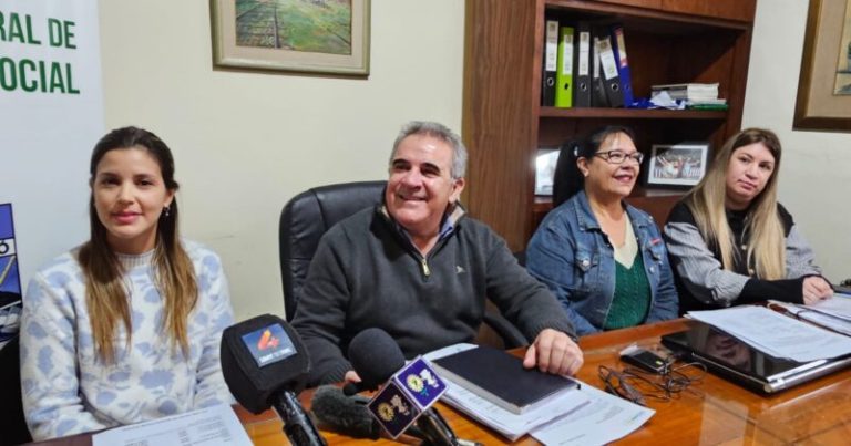 Comienzan las clases de fisioterapia grupal para personas mayores en Tacuarembó