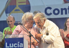 “Yo estoy hace más de 40 años con él y voy a estar hasta el final; eso fue lo que prometí » expresó Lucia sobre Pepe Mujica