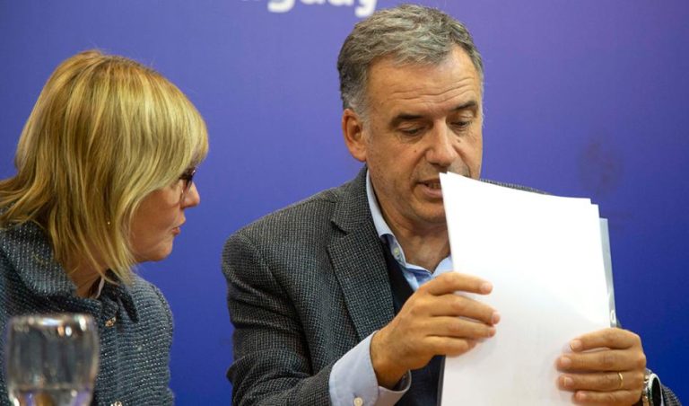 Gobierno retoma rumbo histórico de Uruguay en estrategia de control de consumo de tabaco