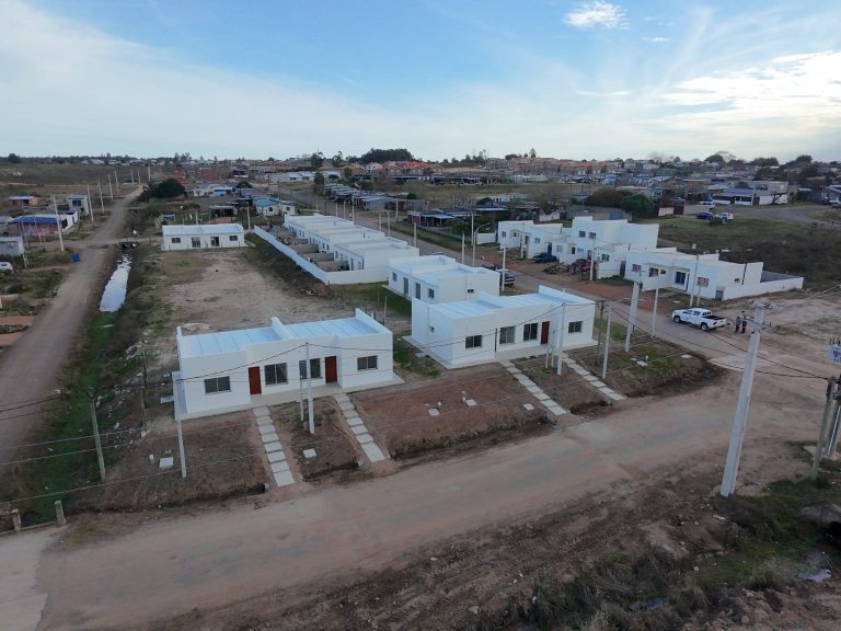 Se entregarán 16 viviendas en Tacuarembó con presencia de autoridades nacionales y departamentales