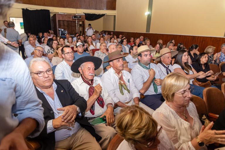 La Fiesta de la Patria Gaucha recibió el Premio Manuel Oribe en Sarandí Grande