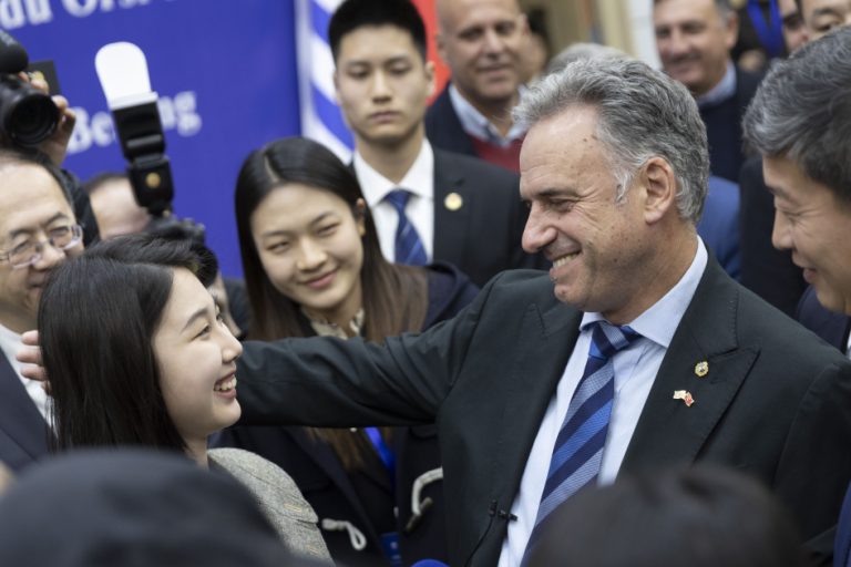 Orsi en Beijing: “Vengo de un país abierto al mundo por necesidad y convicción”